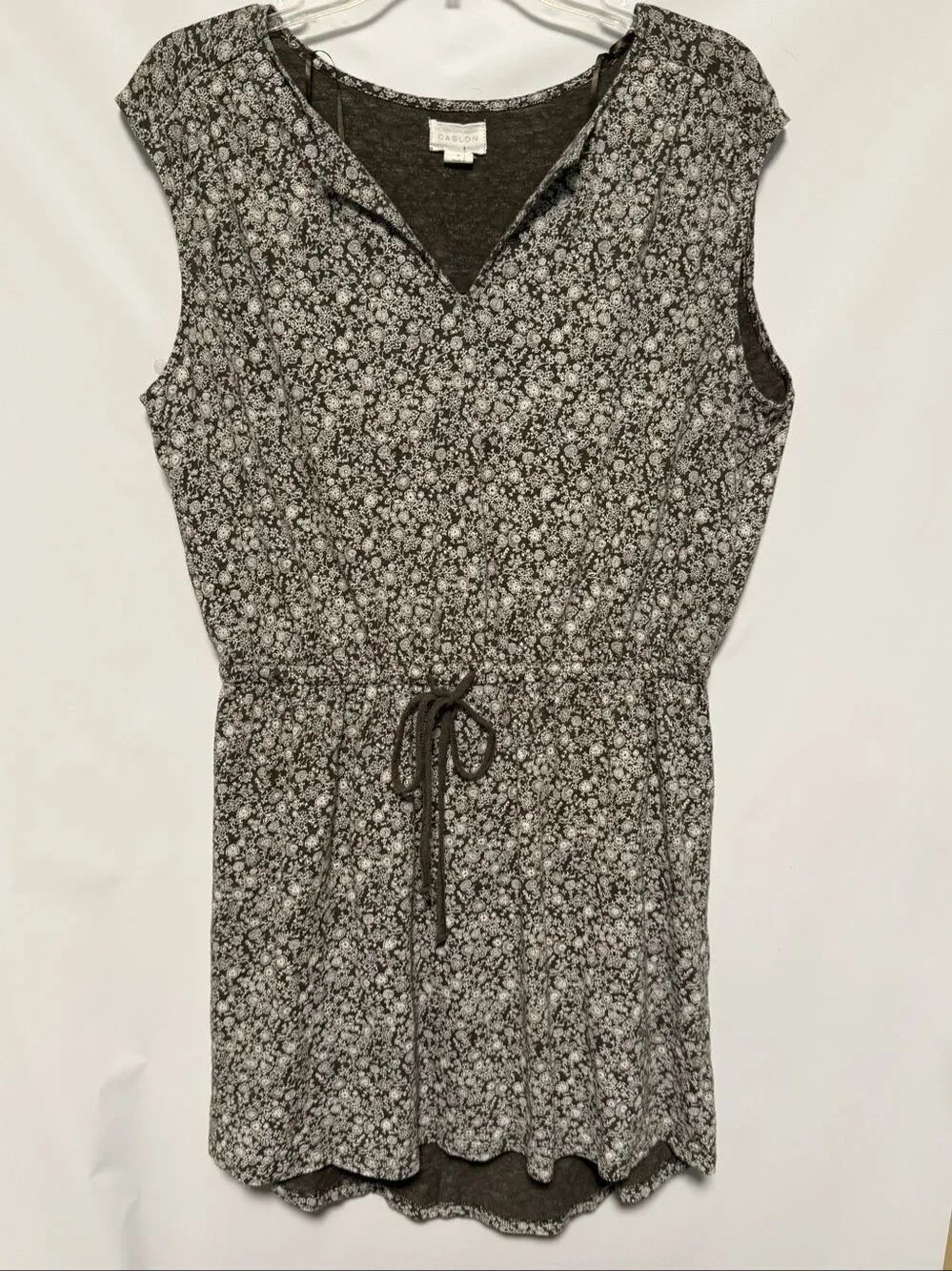 Caslon Women cotton modal slight high low green white floral dress size medium